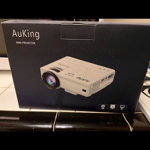 AuKing Projector Mini.